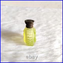 19c Vintage Victorian Neon Green Color Glass Perfume Bottle Collectible GL553