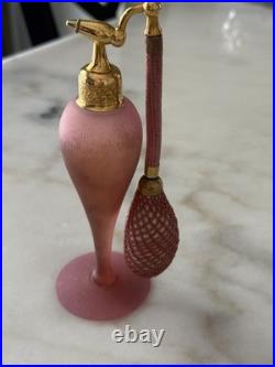 2 Vintage Glass Perfume Atomizer Bottles with Squeeze Bulbs Pink Frosted & Blue