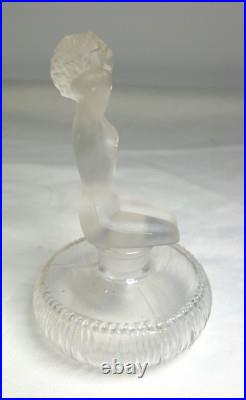 ATQ/VTG BTCIC PERFUME BOTTLE-GLASS NUDE STOPPER UV Reactive ATQ/VTG BTCIC PERFUME BOTTLE-GLASS NUDE STOPPER UV Reactive