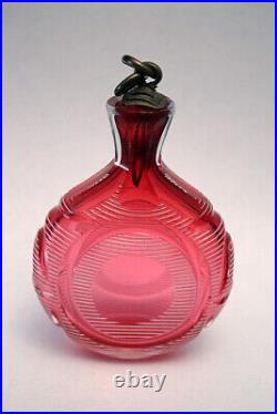 Antique vintage WHiTE STRiPE CUT TO CRANBERRY Perfume SNUFF BOTTLE+Brass Stopper