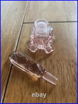 Art Deco perfume bottle/Pink glass/Czechoslovakia C. 1940/Scent Bottle/Cut Glass
