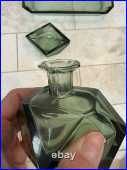 BEAUTIFUL, emerald green, Art Deco Vintage Perfume Bottle Set W Tray