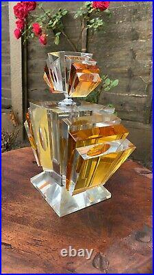 Beautiful Vintage Art Deco Amber Glass Decorative Perfume Bottle (C3)