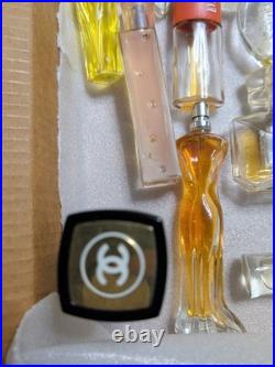 Huge 30 Bottles Vintage Perfume/parfum Lot Some Empty/ Full Versace, Chloe, Etc