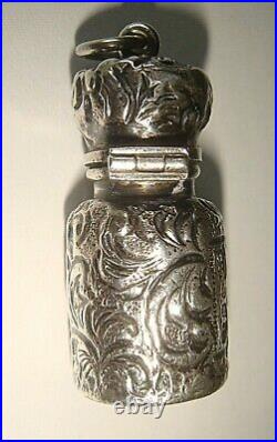 LARGE 1888 SILVER ANTIQUE OPENING SCENT PERFUME BOTTLE PENDANT 11g HALLMARKED