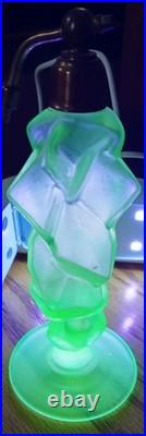 RARE VINTAGE DECO GREEN PERFUME ATOMIZER glass bottle URANIUM GLOWS 6.25