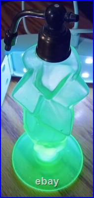 RARE VINTAGE DECO GREEN PERFUME ATOMIZER glass bottle URANIUM GLOWS 6.25