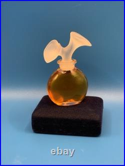 VINTAGE- Chloe Parfums Perfume 2 ozCalla Lily Lid DISCONTINUED 1980s