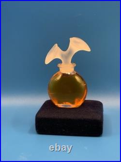 VINTAGE- Chloe Parfums Perfume 2 ozCalla Lily Lid DISCONTINUED 1980s