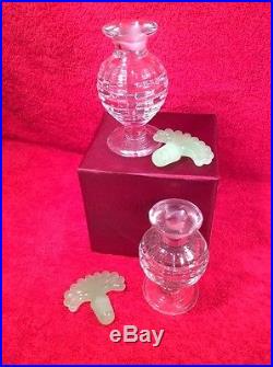 Vintage 1930's Pair of Perfume Bottles w Ground Stoppers, gl115