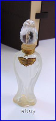 Vintage AntiqueGuerlain CHANT D'AROMES Perfume Bottle w Rosebud Stopper 1950's Vintage AntiqueGuerlain CHANT D'AROMES Perfume Bottle w Rosebud Stopper 1950's