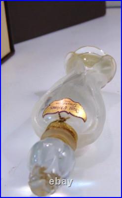 Vintage AntiqueGuerlain CHANT D'AROMES Perfume Bottle w Rosebud Stopper 1950's Vintage AntiqueGuerlain CHANT D'AROMES Perfume Bottle w Rosebud Stopper 1950's
