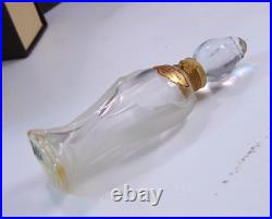Vintage AntiqueGuerlain CHANT D'AROMES Perfume Bottle w Rosebud Stopper 1950's Vintage AntiqueGuerlain CHANT D'AROMES Perfume Bottle w Rosebud Stopper 1950's