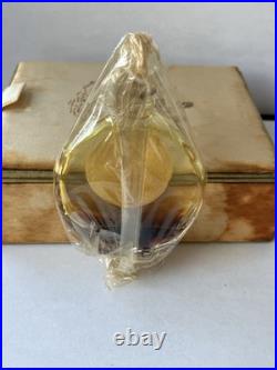 Vintage Coeur Joie Crystal Lalique Perfume Bottle Nina Ricci Box 1/2 Oz As Is Vintage Coeur Joie Crystal Lalique Perfume Bottle Nina Ricci Box 1/2 Oz As Is