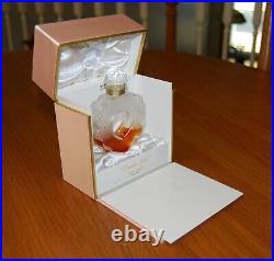 Vintage Coeur Joie Crystal Lalique Perfume Bottle Nina Ricci In Satin Box Vintage Coeur Joie Crystal Lalique Perfume Bottle Nina Ricci In Satin Box