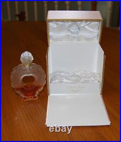 Vintage Coeur Joie Crystal Lalique Perfume Bottle Nina Ricci In Satin Box Vintage Coeur Joie Crystal Lalique Perfume Bottle Nina Ricci In Satin Box