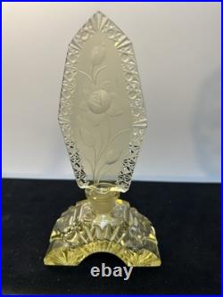 Vintage Czech Art Deco Yellow Glass Perfume Bottle with Intaglio Floral Stopper Vintage Czech Art Deco Yellow Glass Perfume Bottle with Intaglio Floral Stopper