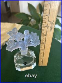 Vintage Desna Czech Perfume Bottle. Lavender Figural Nude Stopper