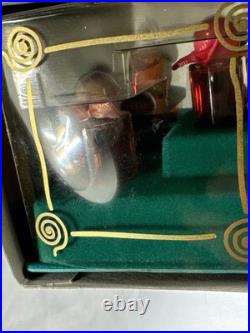 Vintage Elizabeth Taylor Diamonds & Emeralds Fragrance Festival With 5 Bottles