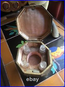Vintage Perfume Bottle Holder Casket Etched Beveled Glass Panels With Bottles