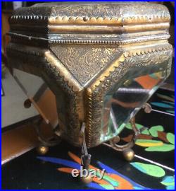 Vintage Perfume Bottle Holder Casket Etched Beveled Glass Panels With Bottles