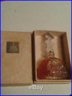 Vintage SUIVEZ MOI 1925 house of tre-Jur Collectible old perfume bottle withbox
