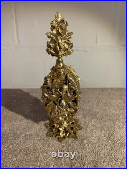 Vintage Stylebuilt perfume bottle with gold filigree