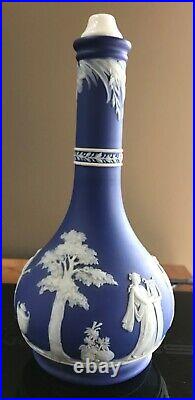 Vintage barber bottle wedgewood Blue Rare