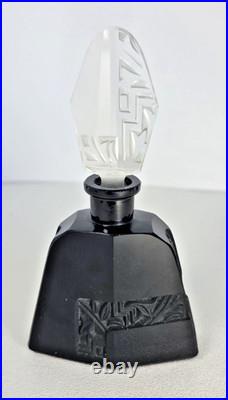 Vtg Art Deco Czech Black Glass Perfume Bottle Intaglio Etched Stopper Dauber Vtg Art Deco Czech Black Glass Perfume Bottle Intaglio Etched Stopper Dauber