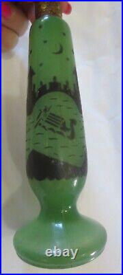 Vtg Chinese Dragon Boat Jade Glass perfume bottle